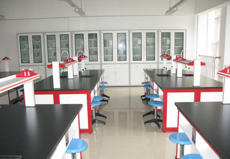 如何選擇實驗室環保系統？